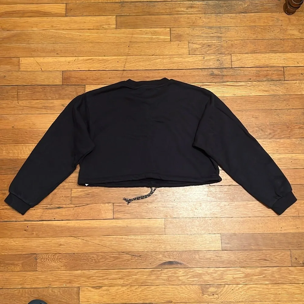 Adidas Originals Outline Crop Crew Sweatshirt, size Small - Picture 11 of 12
